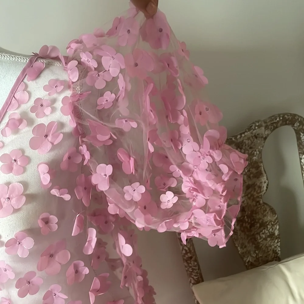 Hunkon Sheer Flower Dress - Picture 6 of 6